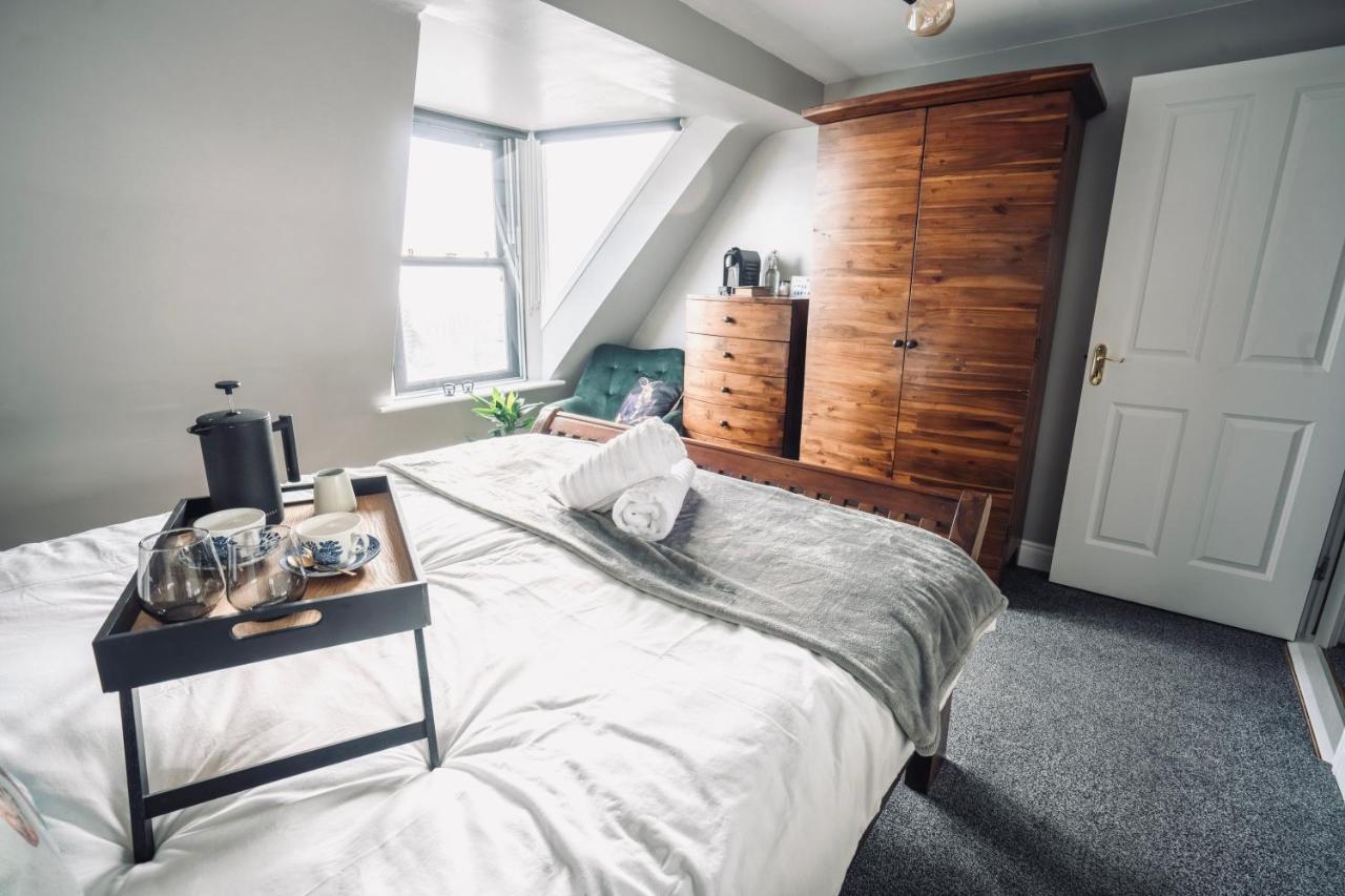 Modern Penthouse Apartment In Cobh Town Dış mekan fotoğraf